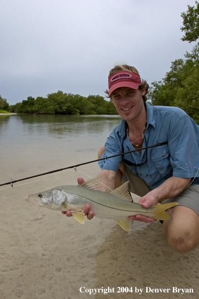 Flyfisherman w/snook