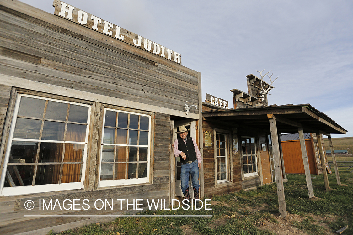 'Dusty' Don Waite building replica of Charlie Russel painting in Utica, Montana.