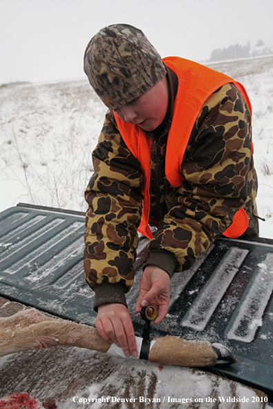 Young hunter tags his white-tailed buck