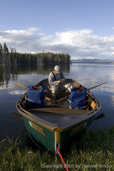 Flyfisherman with driftboat.