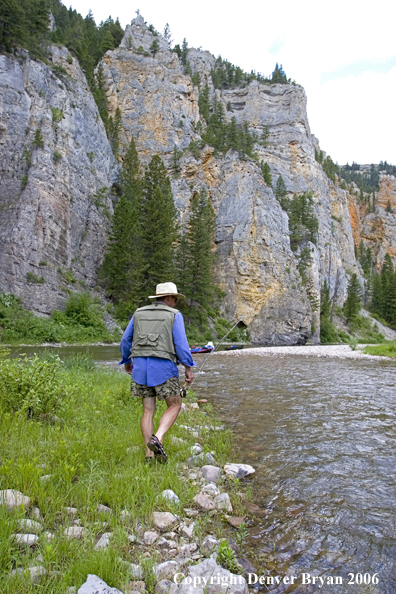 Flyfisherman on Smith River.