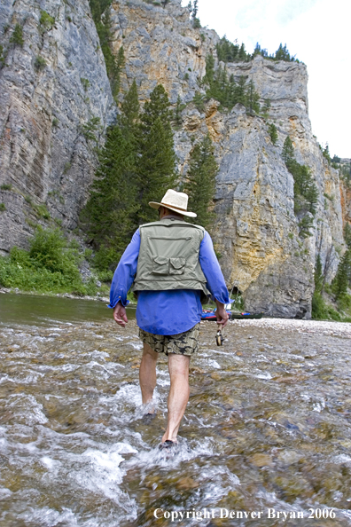 Flyfisherman on Smith River.