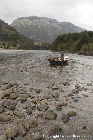 Flyfisherman with driftboat.